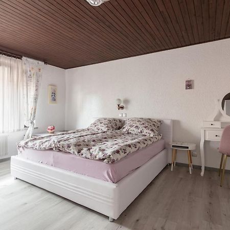 Family Apartment Nakiteya Λιουμπλιάνα Εξωτερικό φωτογραφία